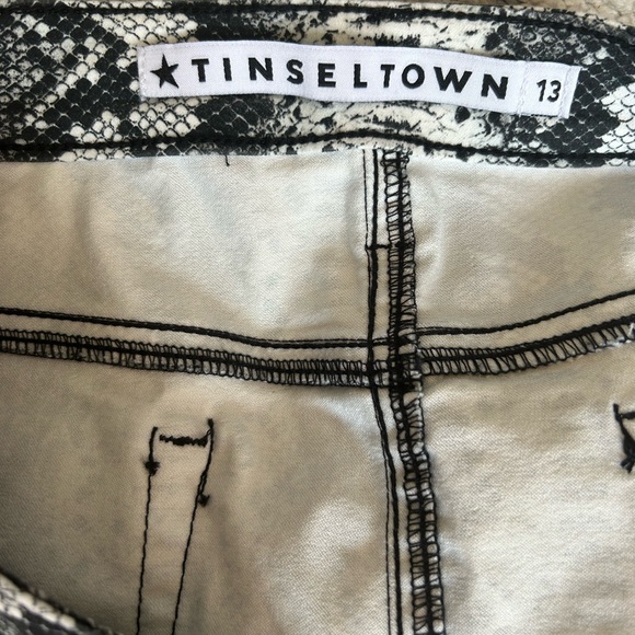 Snake print mini skirt - Picture 4 of 4